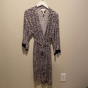 Jessica Simpson Robe Leopard Print lace black size small / medium black